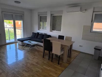 Majora Zorana Radosavljevića 8 | 4zida.rs