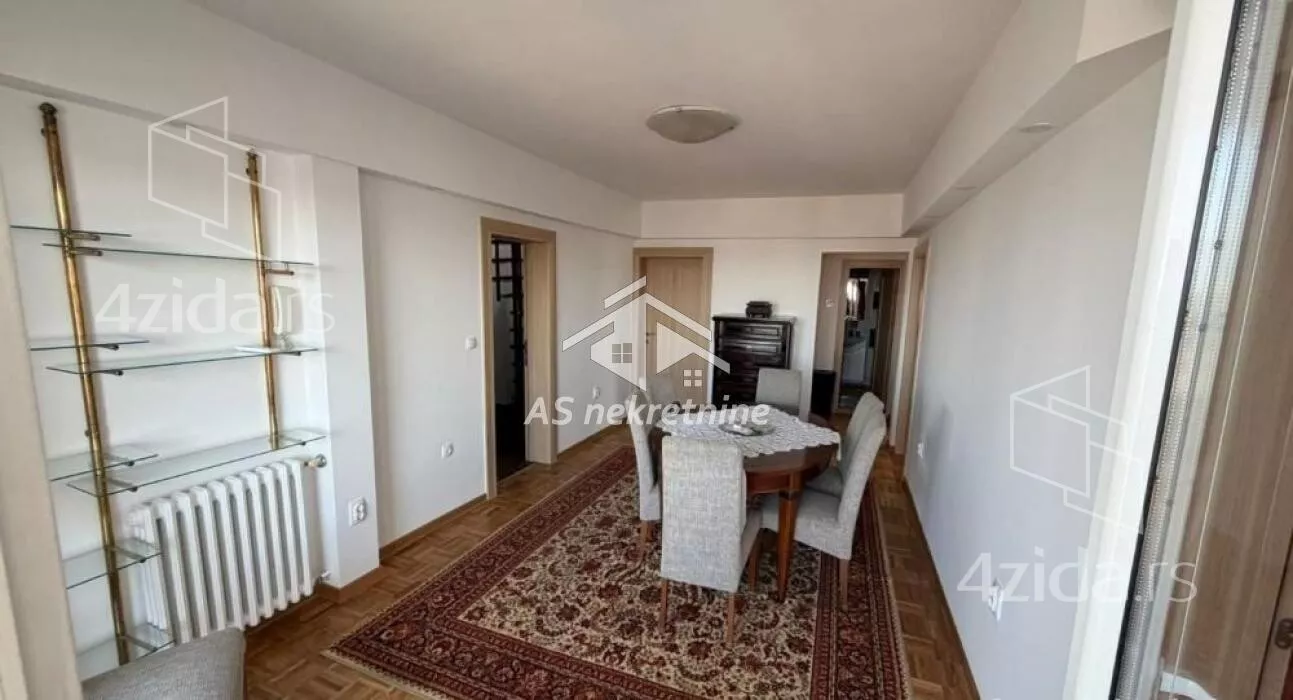 Petosoban stan | 4zida