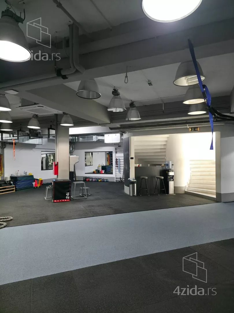 Poslovni prostor | 4zida