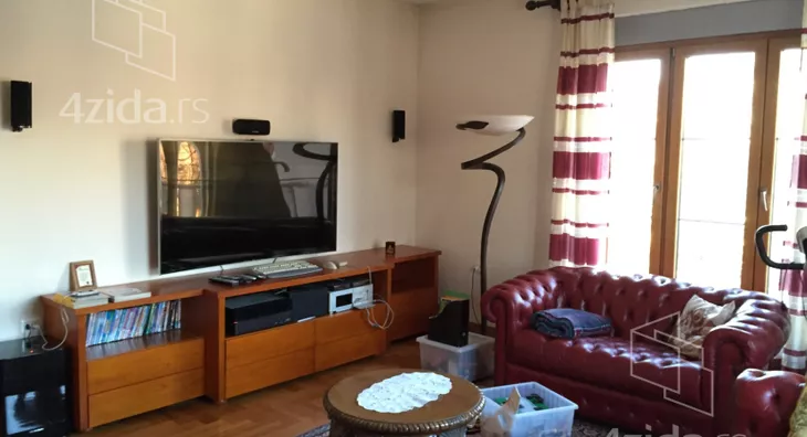 4-etažna kuća | 4zida