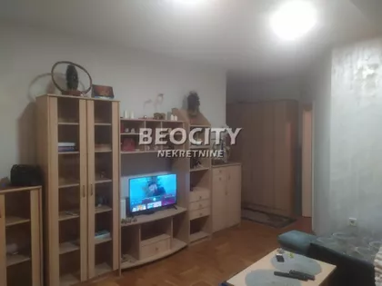 Vuka Karadžića | 4zida.rs