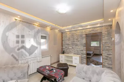 Dušana Maksina | 4zida.rs