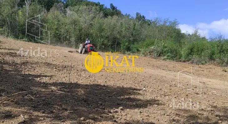 Građevinsko zemljište | 4zida