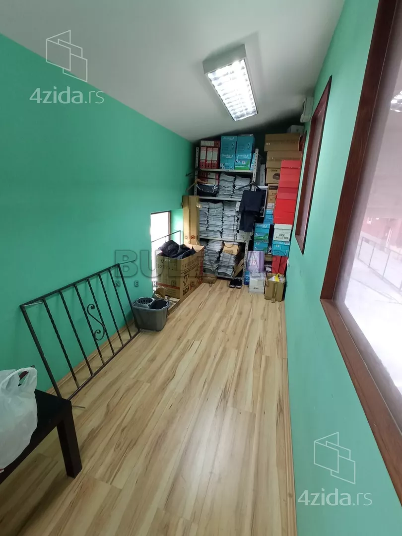 Lokal | 4zida