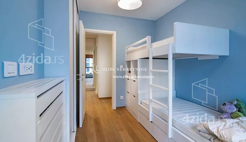 Petosoban stan | 4zida