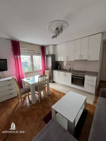 Čede Mijatovića | 4zida.rs