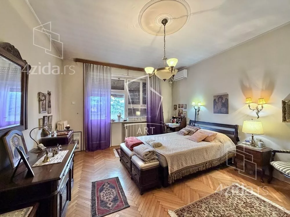 Petoiposoban stan | 4zida