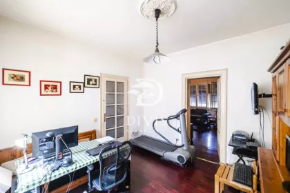 Strahinjića Bana bb | 4zida.rs