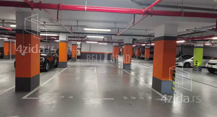 Petosoban stan | 4zida