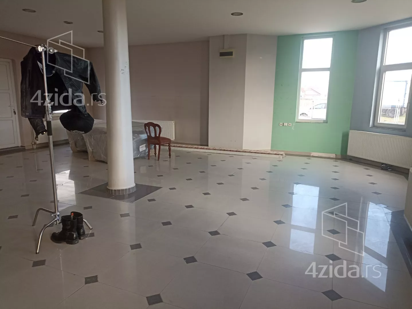 Poslovni prostor | 4zida