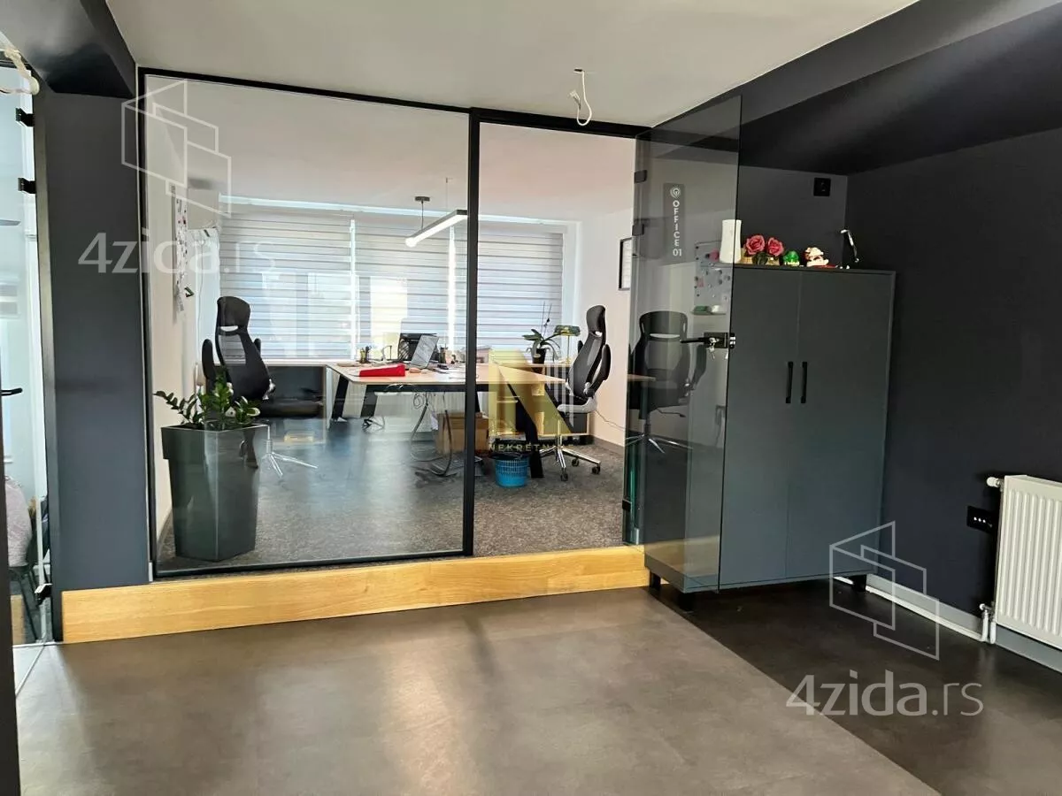 Lokal | 4zida