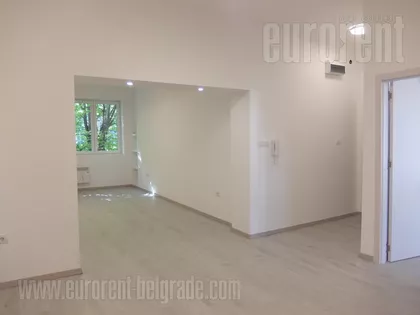 SKUPŠTINA | 4zida.rs