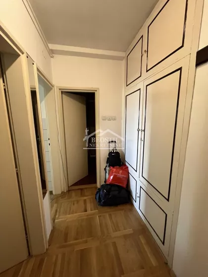 Studentska | 4zida.rs