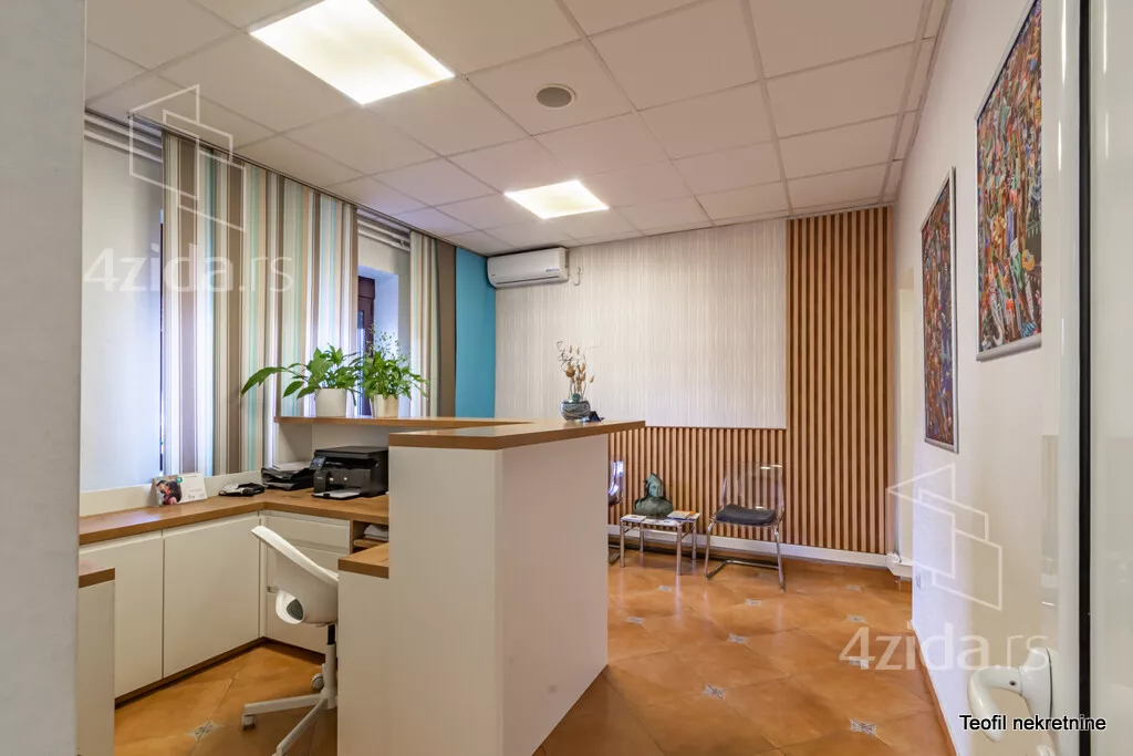 Poslovni prostor | 4zida