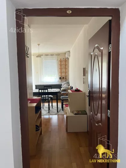 ROMANIJSKA | 4zida.rs