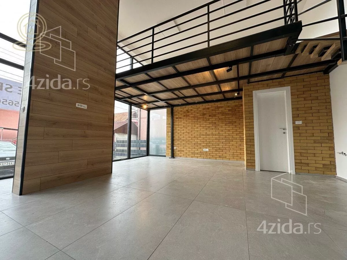 Poslovni prostor | 4zida