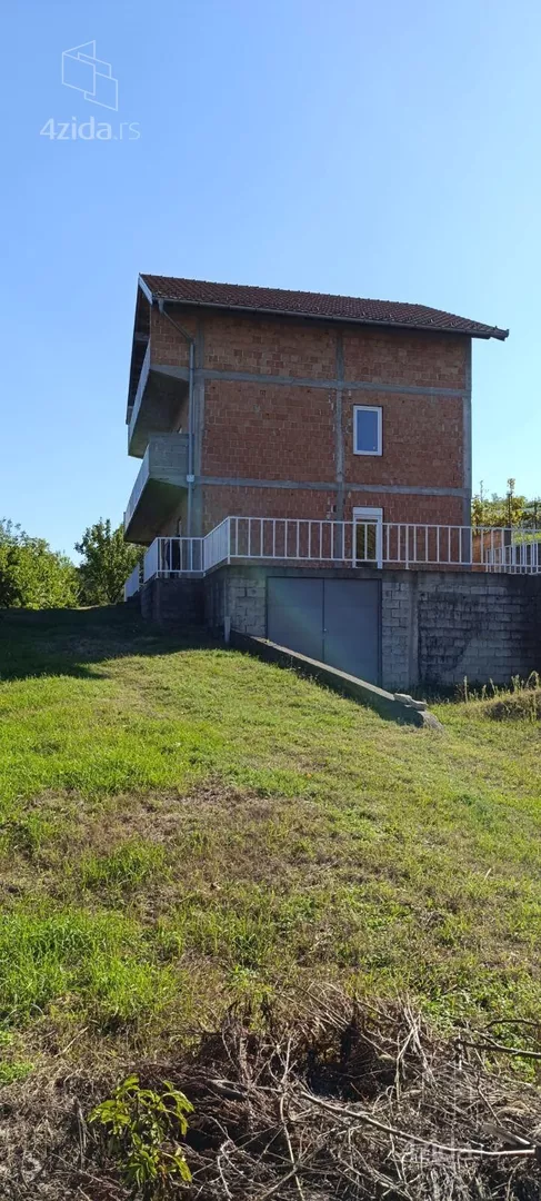3-etažna kuća | 4zida