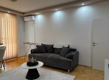 Braće Ribnikar 1 | 4zida.rs