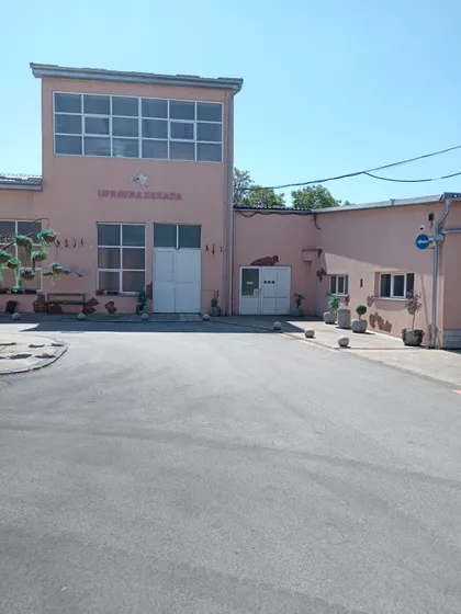 Šećerana | 4zida.rs