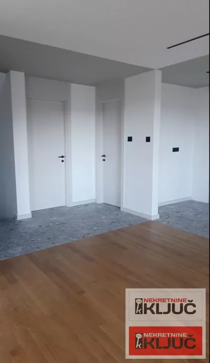 Bulevar Patrijarha Pavla (Somborski Bulevar) | 4zida.rs