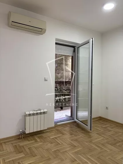 Prve Šumadijske Brigade | 4zida.rs