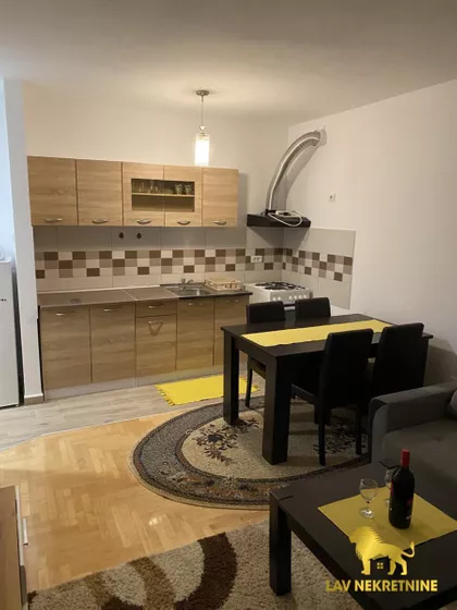 HEROJA PINKIJA | 4zida.rs