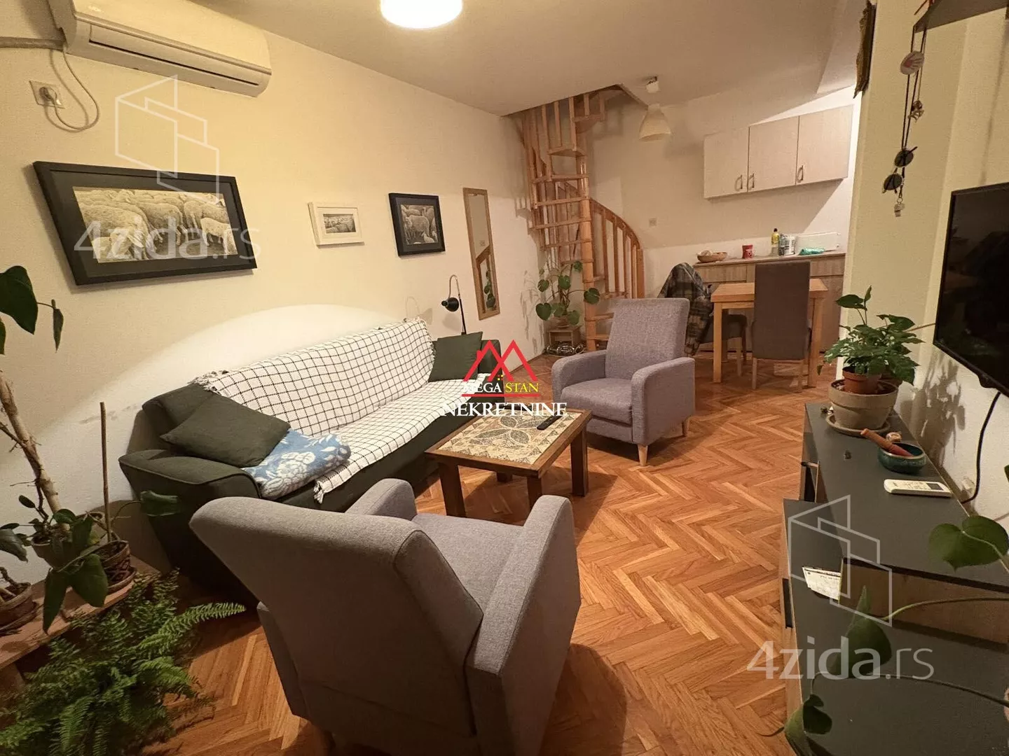 Troiposoban stan | 4zida