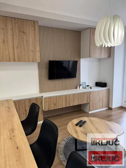 Novo Naselje | 4zida.rs