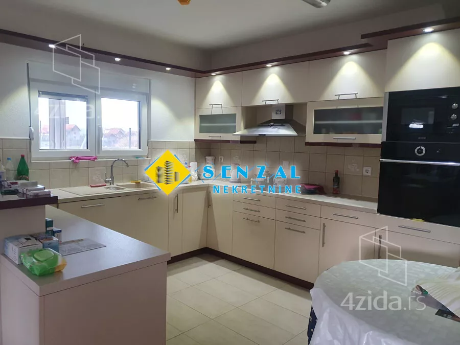 3-etažna kuća | 4zida