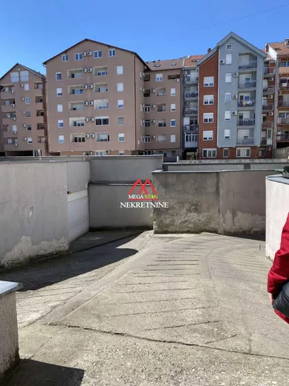 Petra Drapšina 32 | 4zida.rs