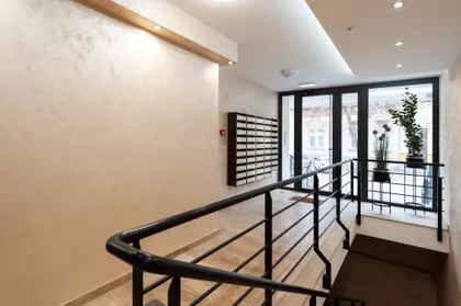 Luke Sučića 9 | 4zida.rs