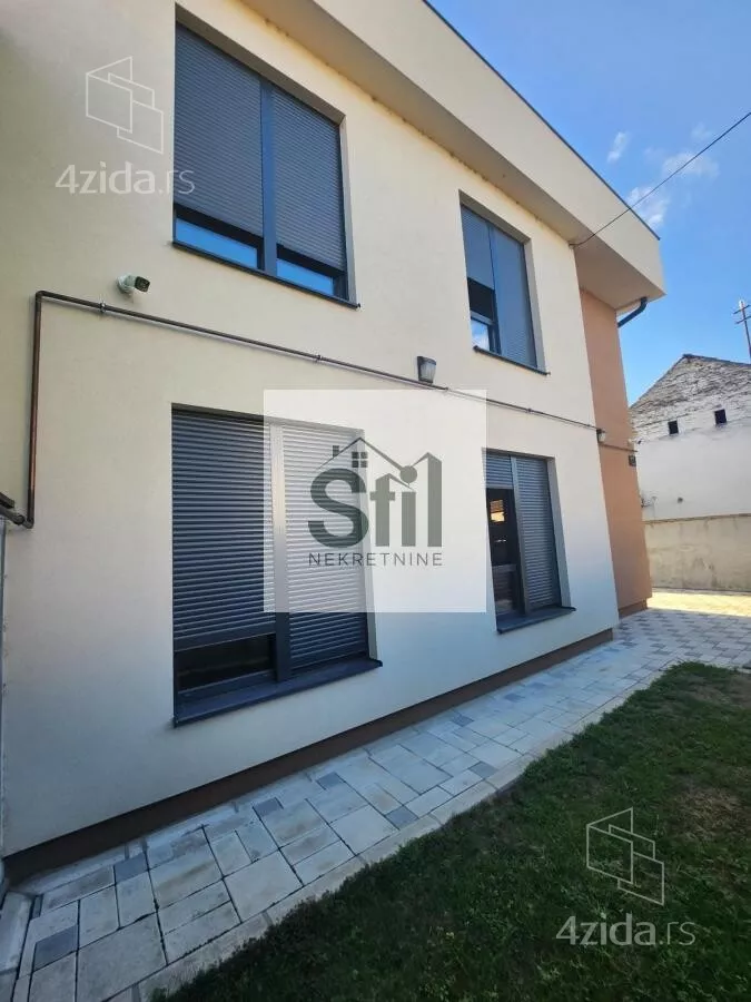 Kuća | 4zida