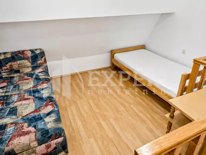 Sremska | 4zida.rs