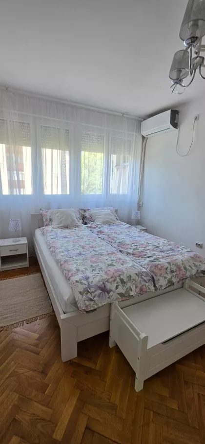 Železnička 24 | 4zida.rs