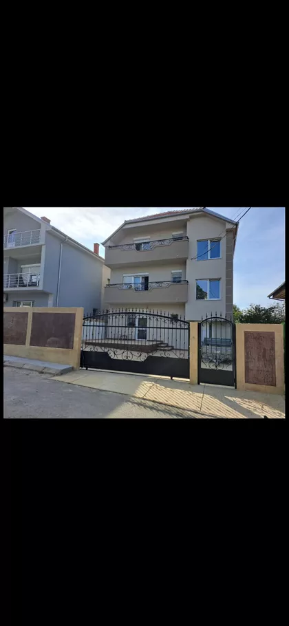 Radoša Jovanovića-Selje 30 | 4zida.rs