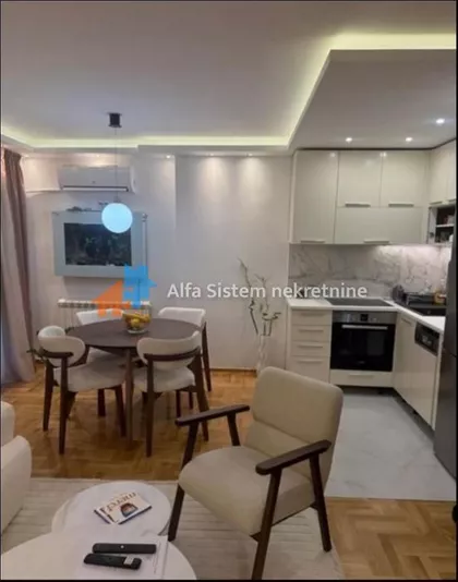 Krunski Venac | 4zida.rs