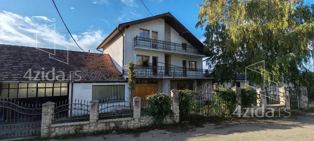 Kuća | 4zida