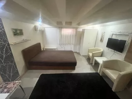 Vukov Spomenik | 4zida.rs