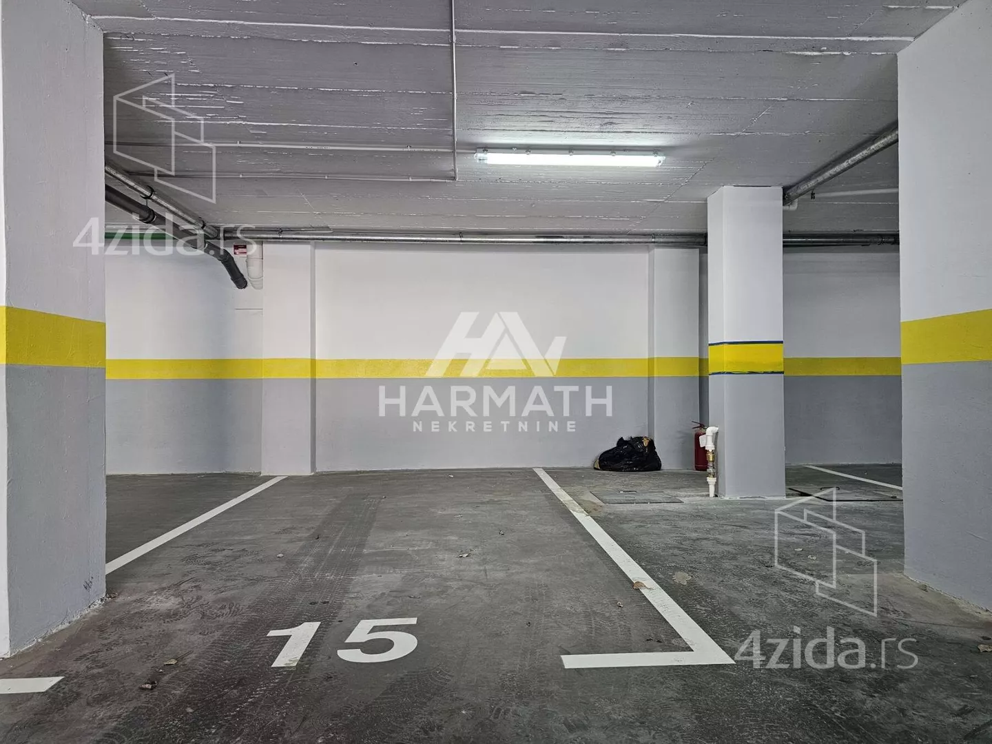 Parking | 4zida