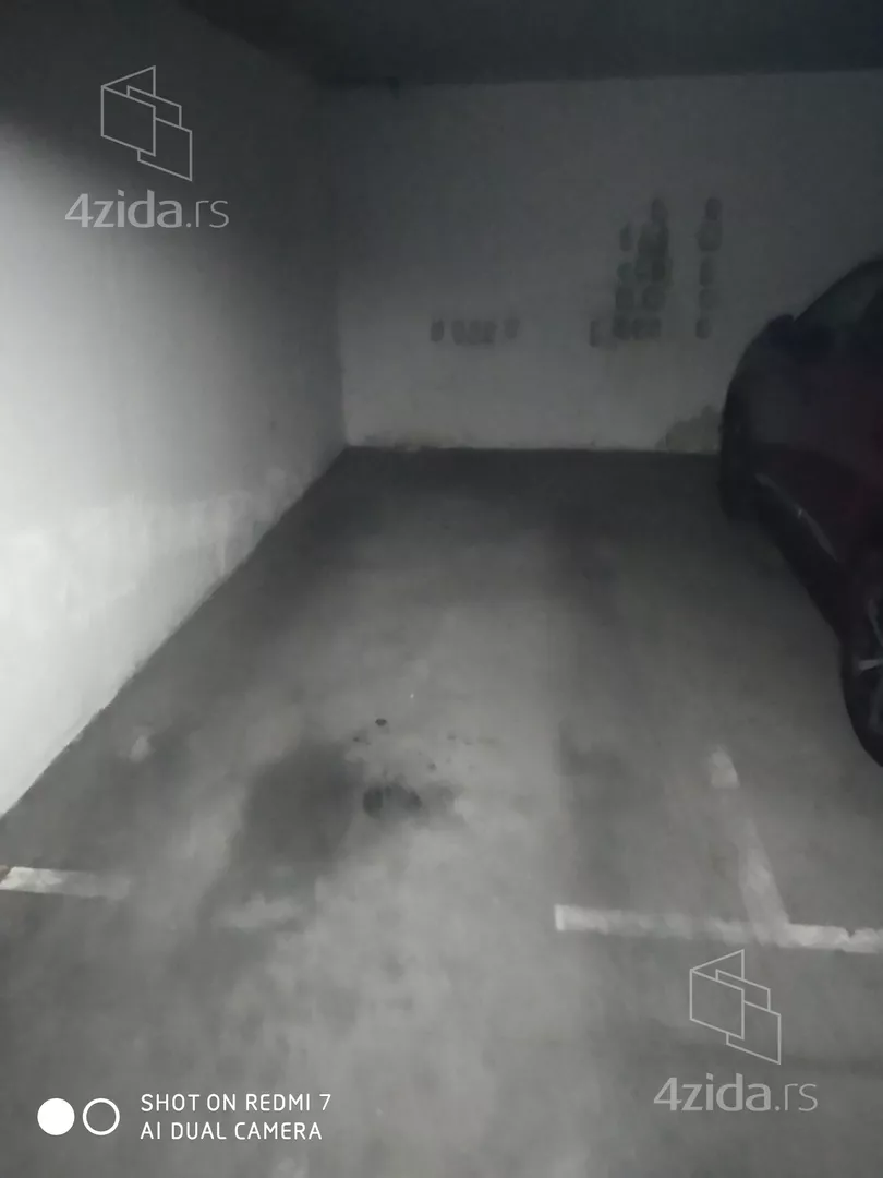 Parking | 4zida