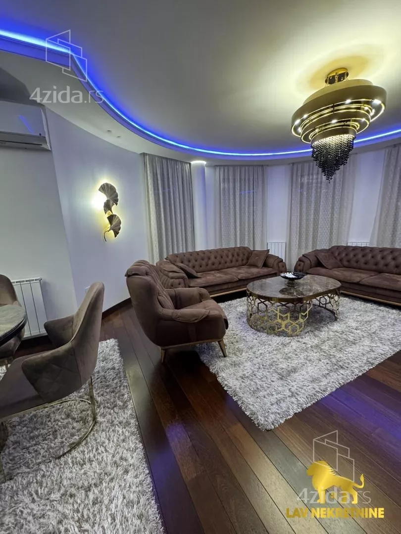 Troiposoban stan | 4zida