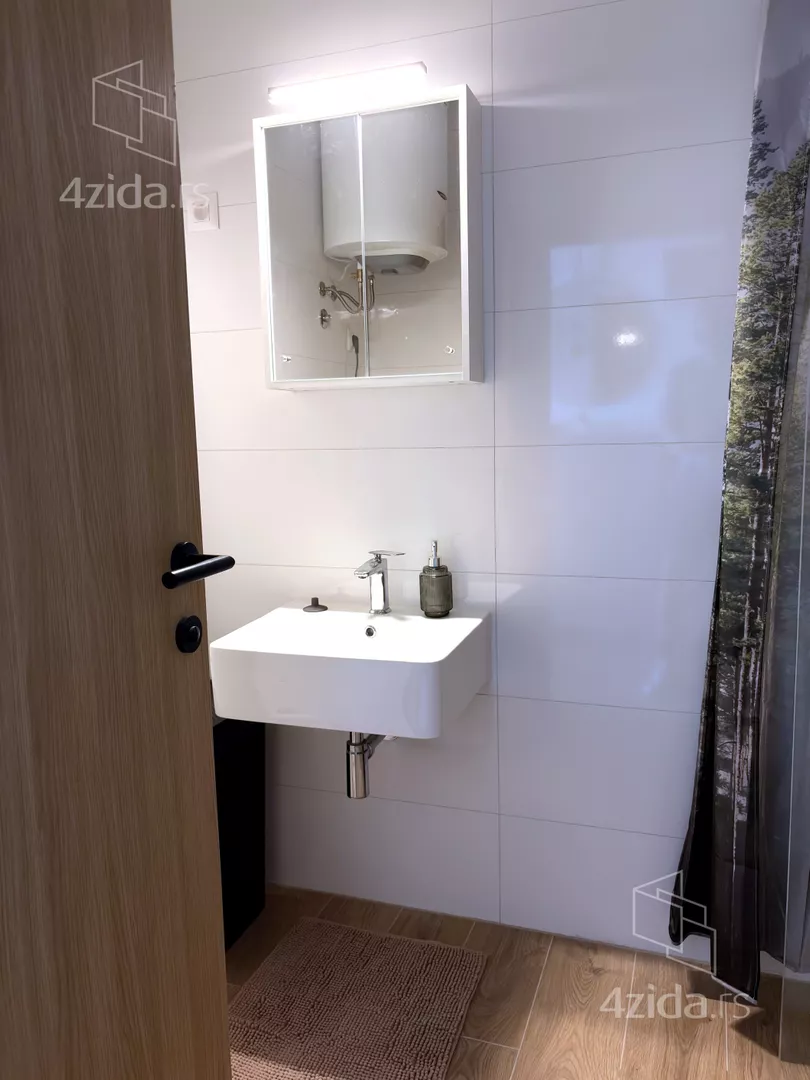 Сдается двухкомнатная квартира, Dr Tihomira Ostojića 54, 300€, 44m² — фото
