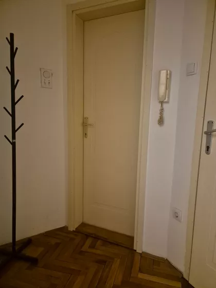 Cara Lazara | 4zida.rs