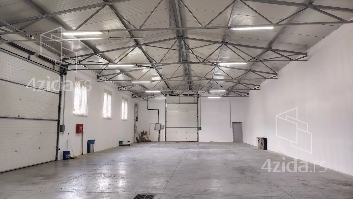 Poslovni prostor | 4zida