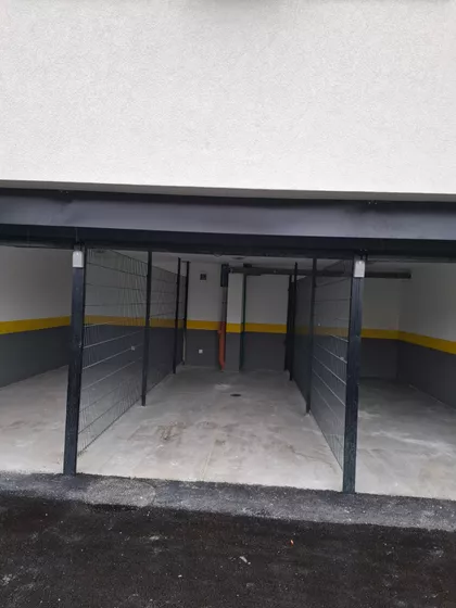 Kapetana Miloša Žunjića 25A | 4zida.rs