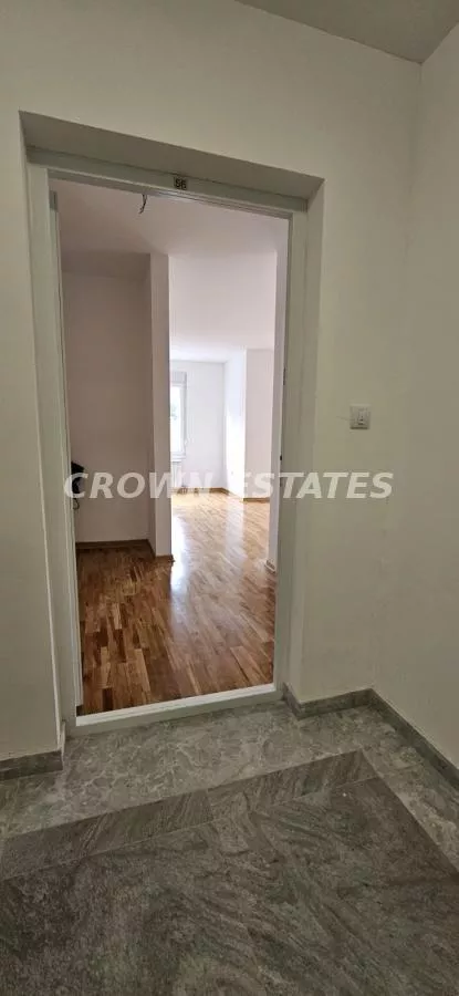 Kraljice Jelene | 4zida.rs