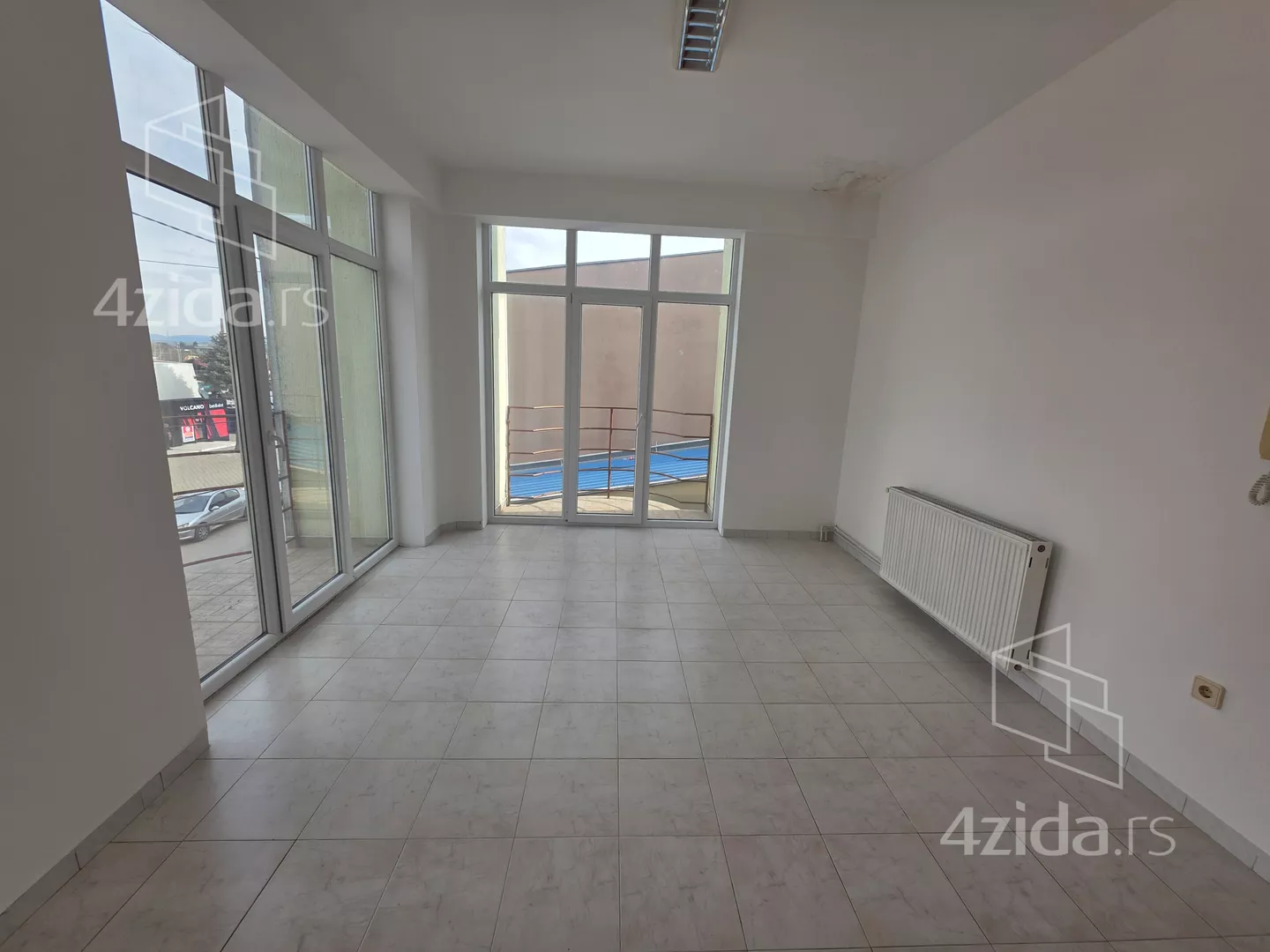 Poslovni prostor | 4zida