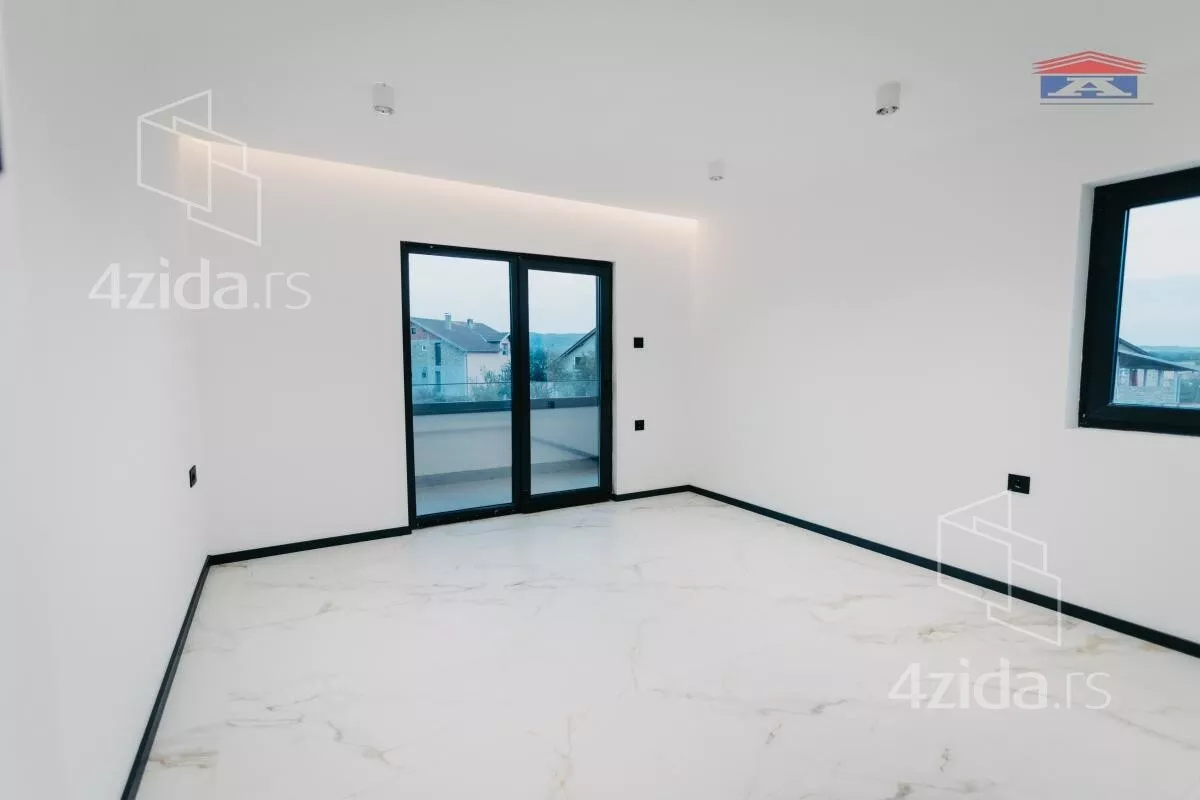 Kuća | 4zida