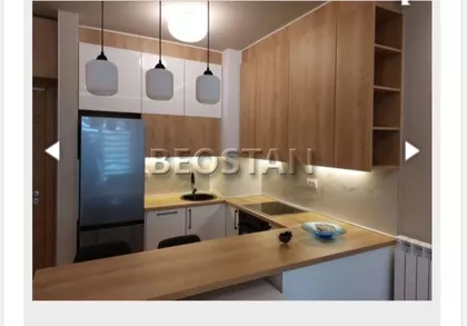 Tadije Sondermajera | 4zida.rs