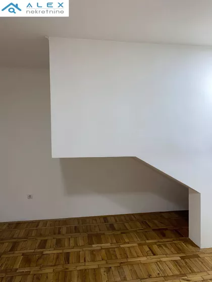 Milana Savića | 4zida.rs